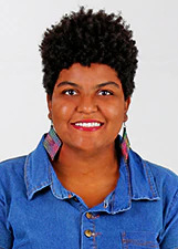 Foto oficial de FLÁVIA HELLEN