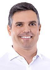 Retrato de HELINHO ARAGÃO